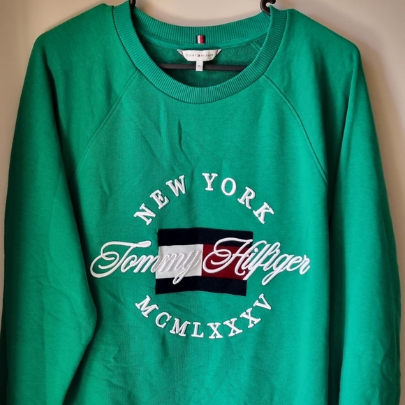 Tommy Hilfiger Sweaters - Tommy Hilfiger Women's Lola Embroidered Logo Crew Neck Sweatshirt Green